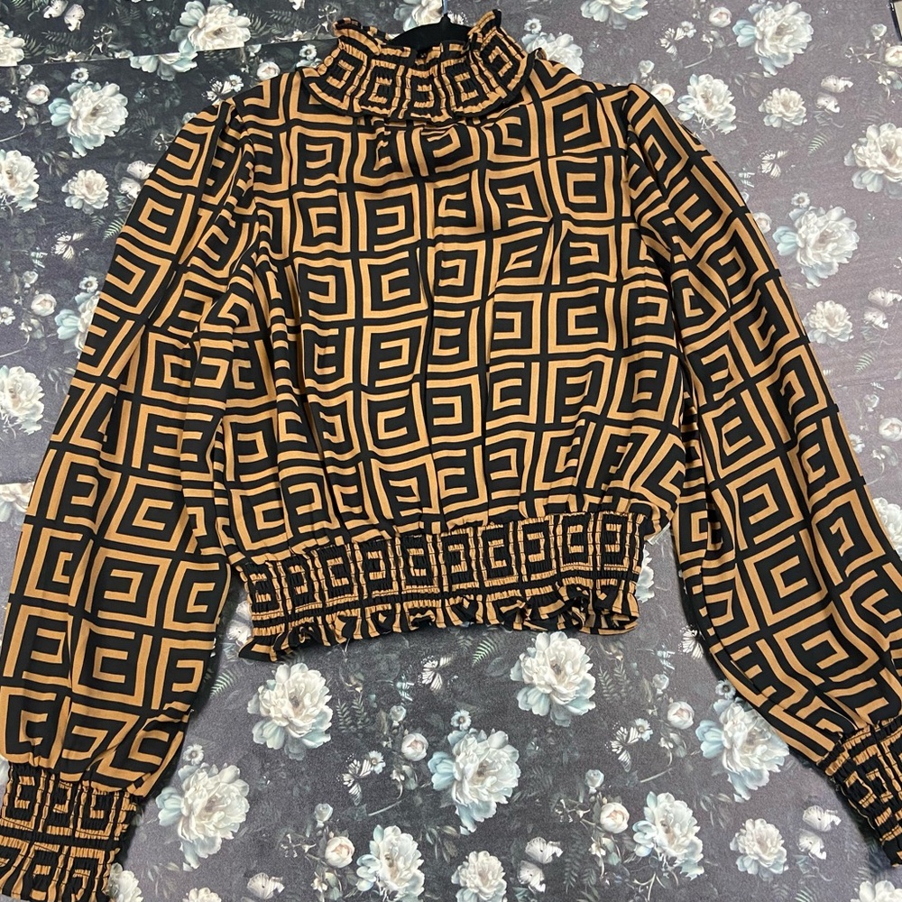 Geometric Patterned Black and Tan Women's Top